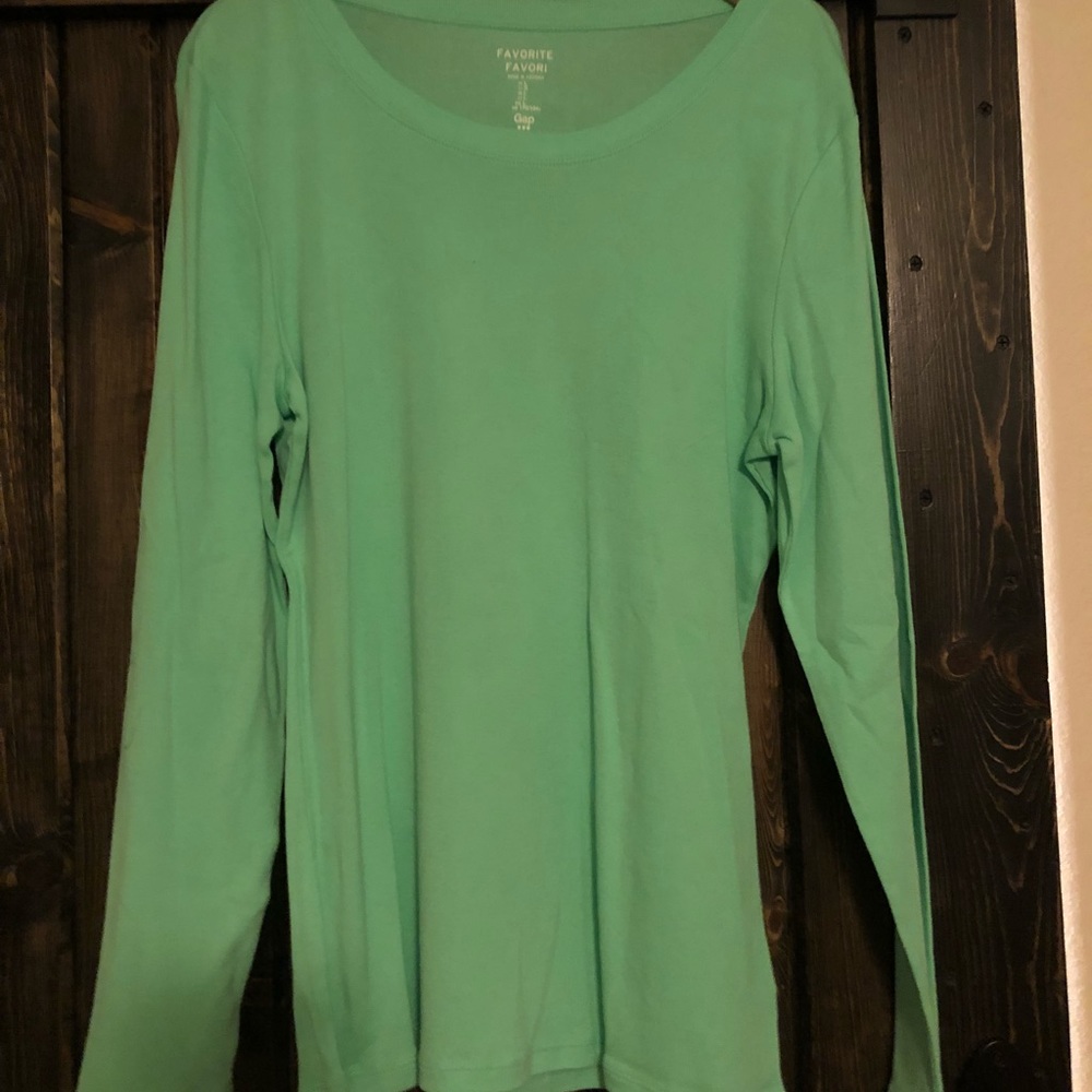 Gap favorite long sleeve t shirt